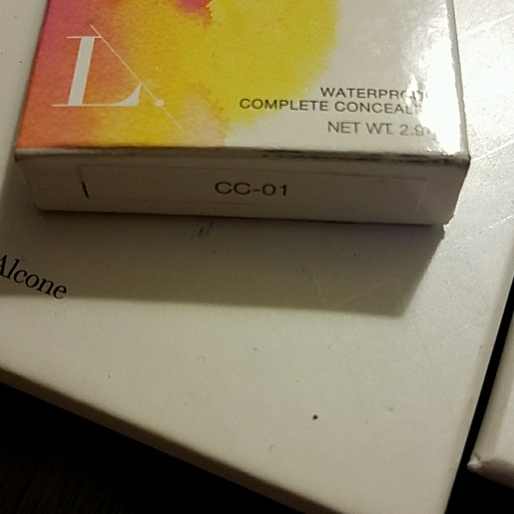 Cco1 concealer limelight